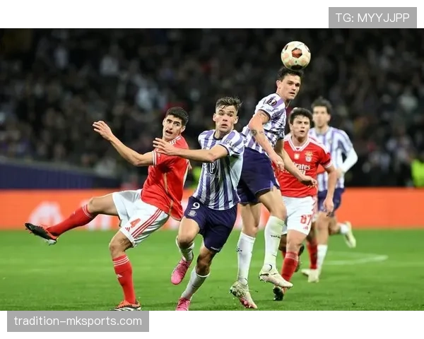 智利队锋线火力全开，状态回暖迎战强敌