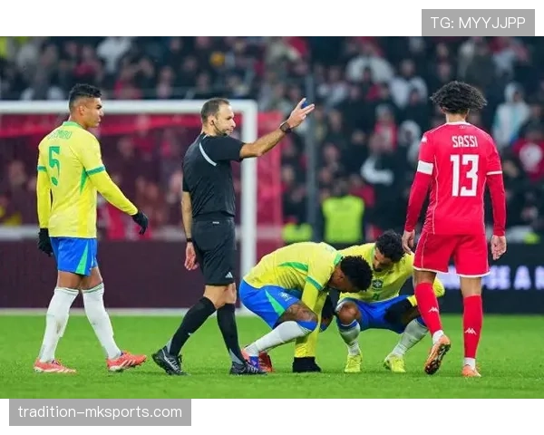 皇马中场失控成最大隐患,进攻火力难掩组织乏力