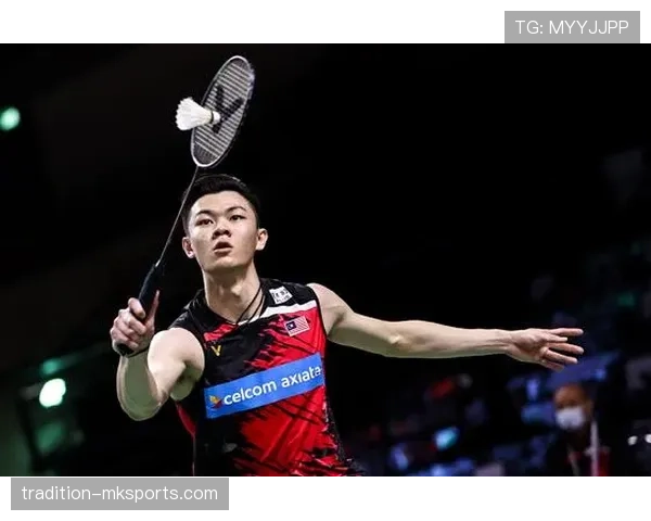 李梓嘉家里居然有个迷你健身房，这体能估计是天生的吧？